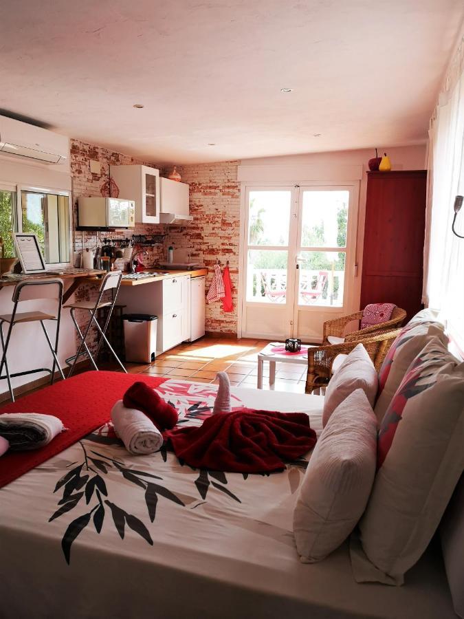 Casa Martinez Studios&chambre D'hôtes à Montserrat Valencia